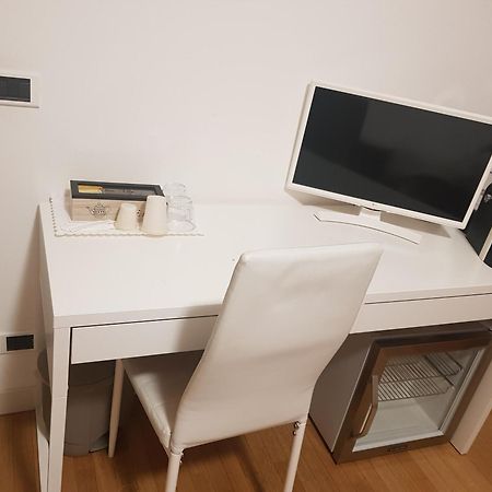 Residenza Villa Cristalli Piacenza Exterior foto
